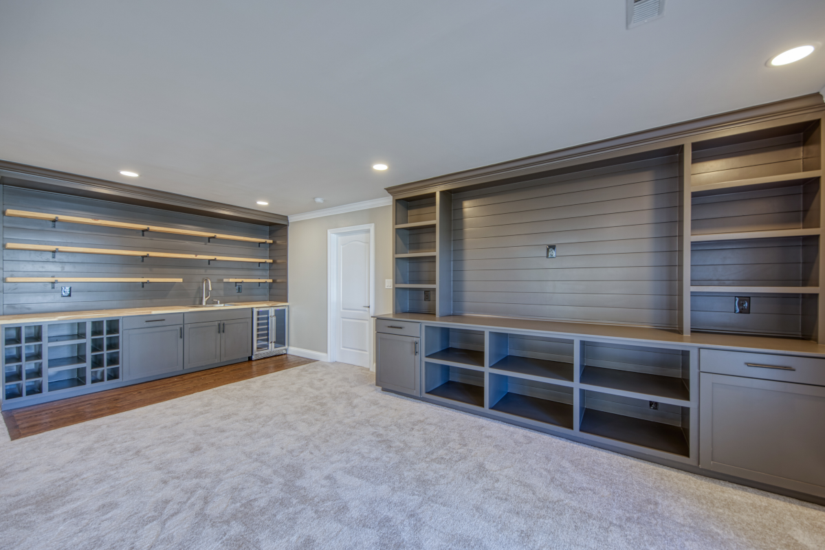 Den / entertainment-room