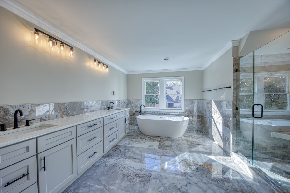 Master-Bathroom